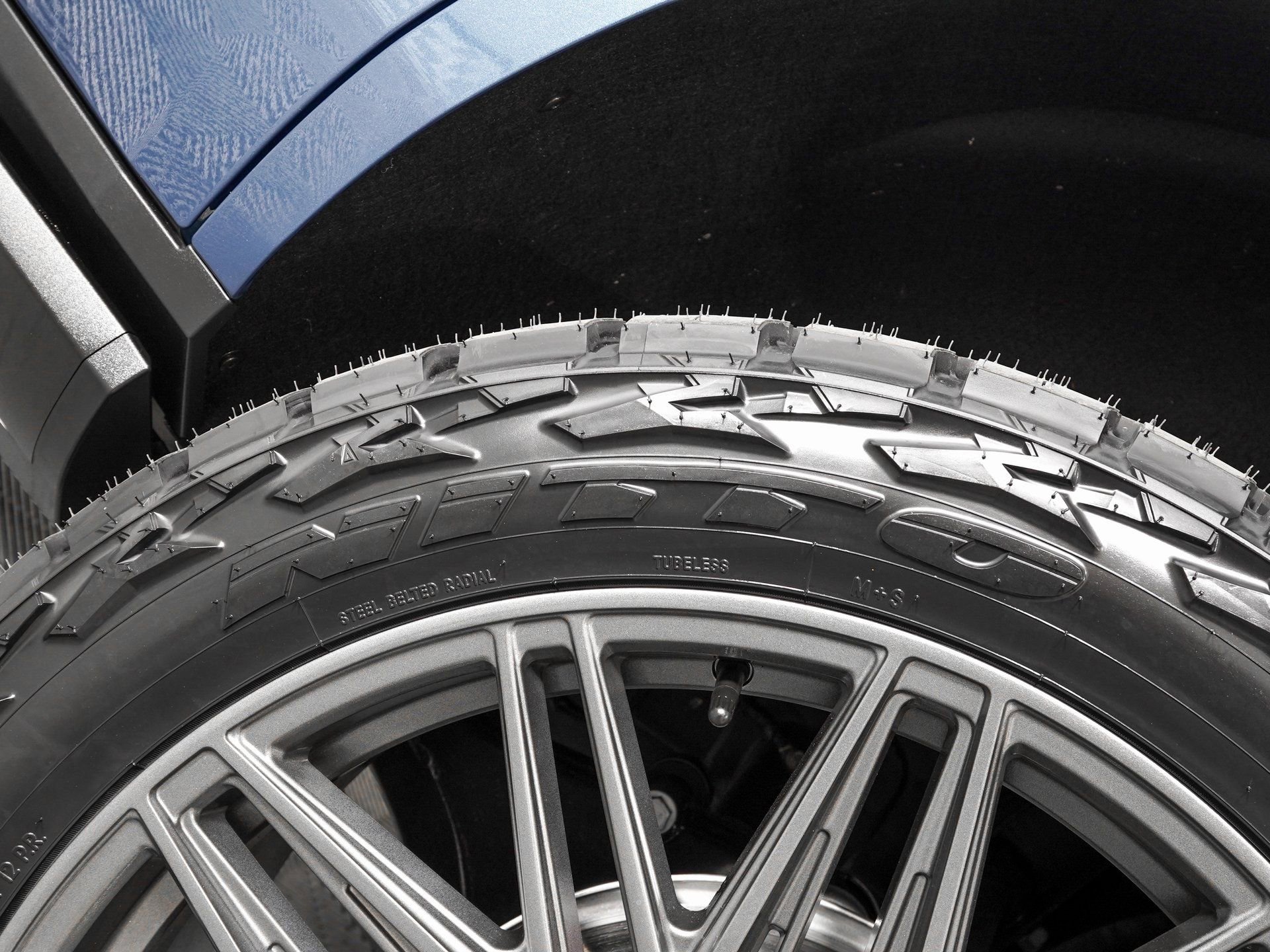 Used 2026 Cadillac Escalade Luxury w/ LPO, Radiant Package image 38