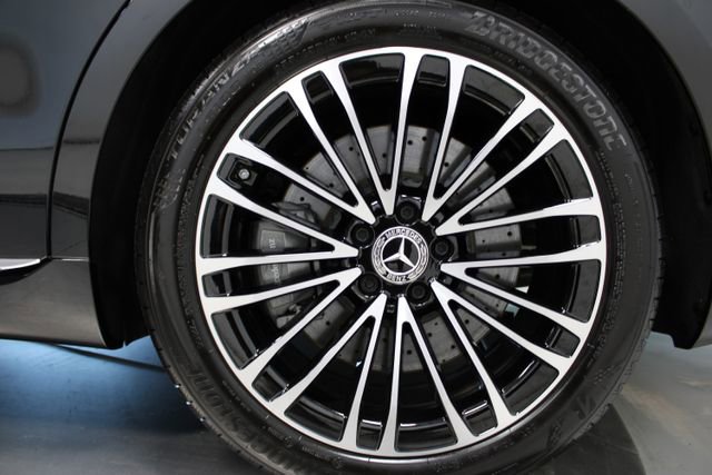 Used 2024 Mercedes-Benz S 580e 4MATIC Sedan image 35