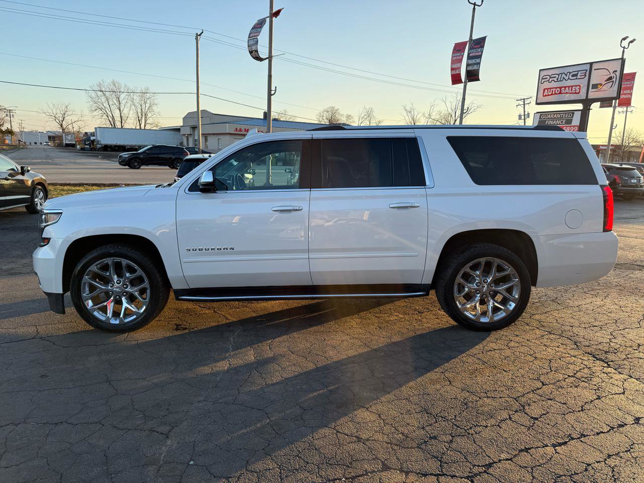 Used 2020 Chevrolet Suburban Premier AWD/4WD image 4