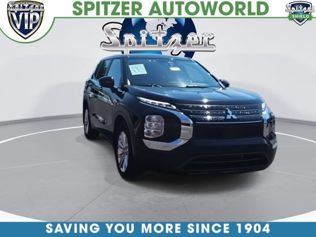 Used 2023 Mitsubishi Outlander ES AWD/4WD image 3