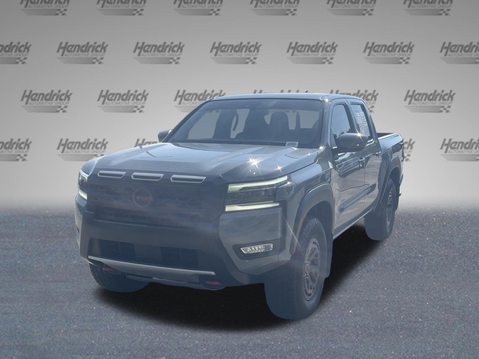 Used 2025 Nissan Frontier PRO-4X w/ Interior Protection Package AWD/4WD image 4