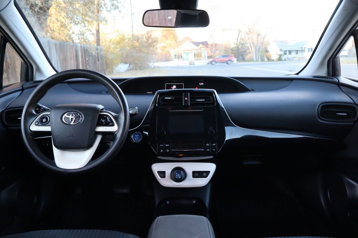 Used 2017 Toyota Prius Two image 16