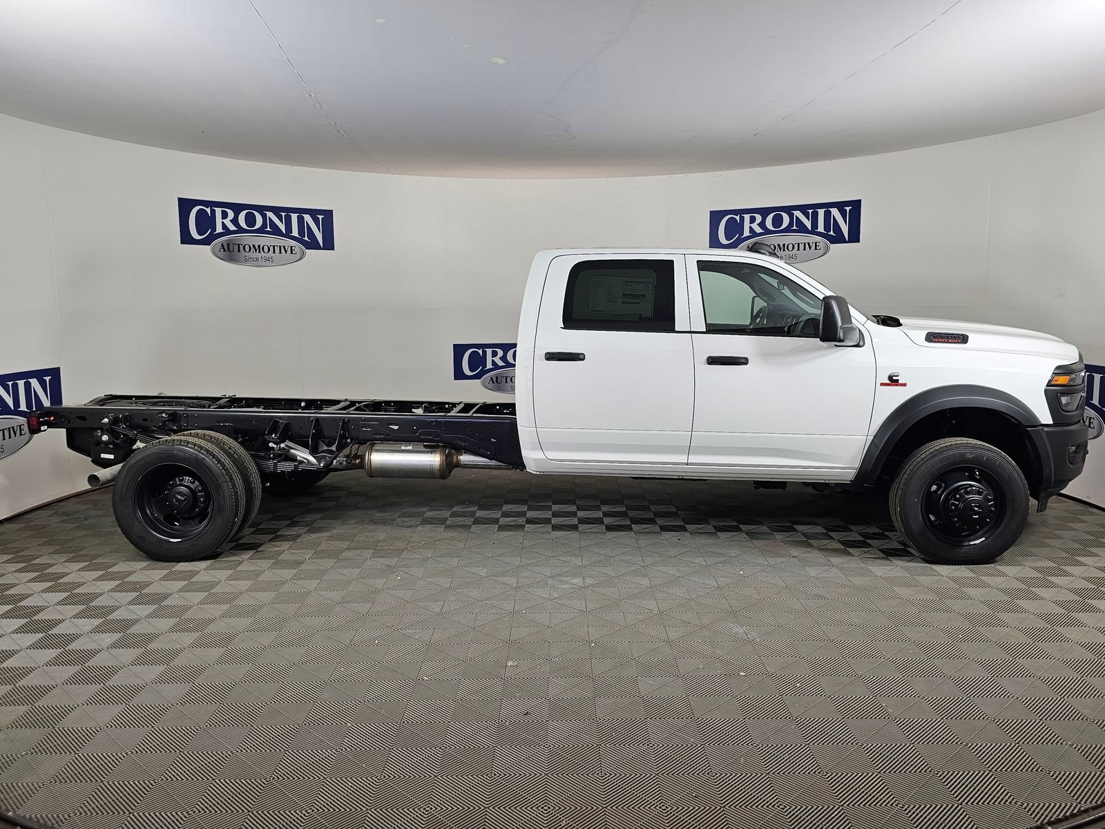 New 2026 RAM 5500 Tradesman AWD/4WD image 26