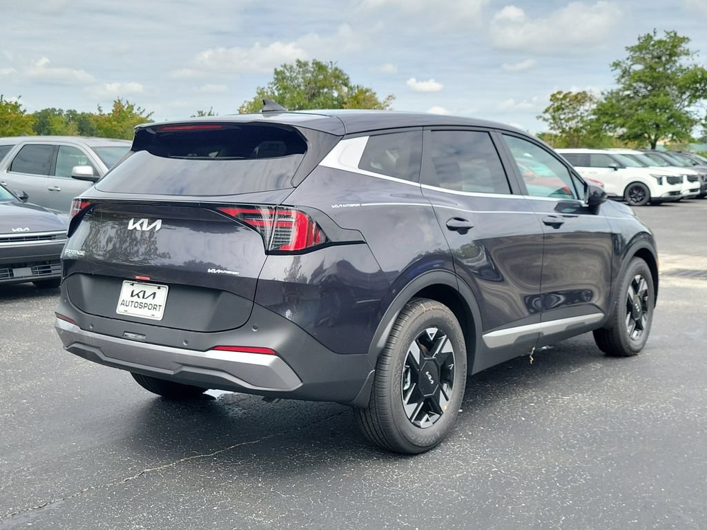 New 2026 Kia Sportage LX FWD image 4