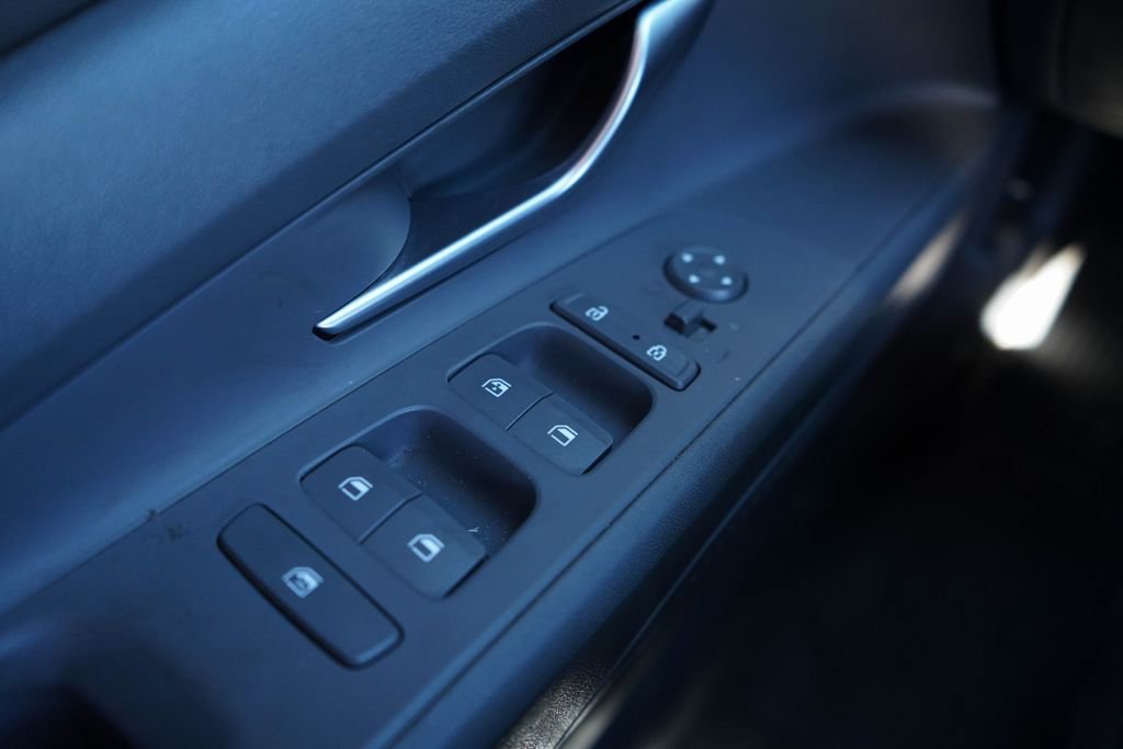 Used 2022 Hyundai Elantra SEL w/ Convenience Package image 24