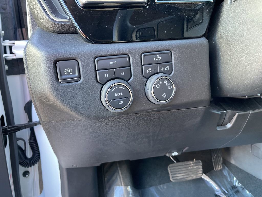 Used 2025 Chevrolet Silverado 1500 LT w/ All Star Edition Plus image 9
