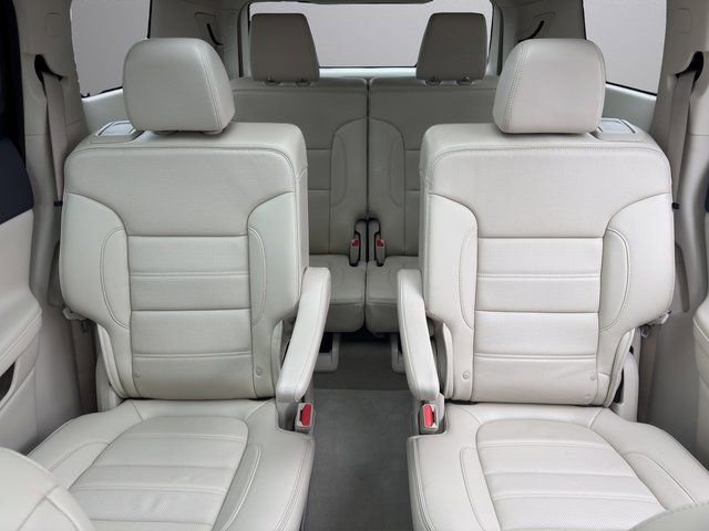 Used 2023 GMC Acadia Denali w/ Denali Ultimate Package image 22