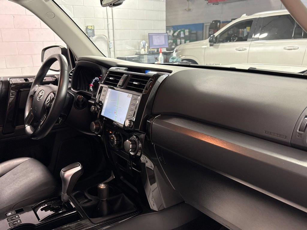 Used 2022 Toyota 4Runner TRD Off-Road Premium AWD/4WD image 33