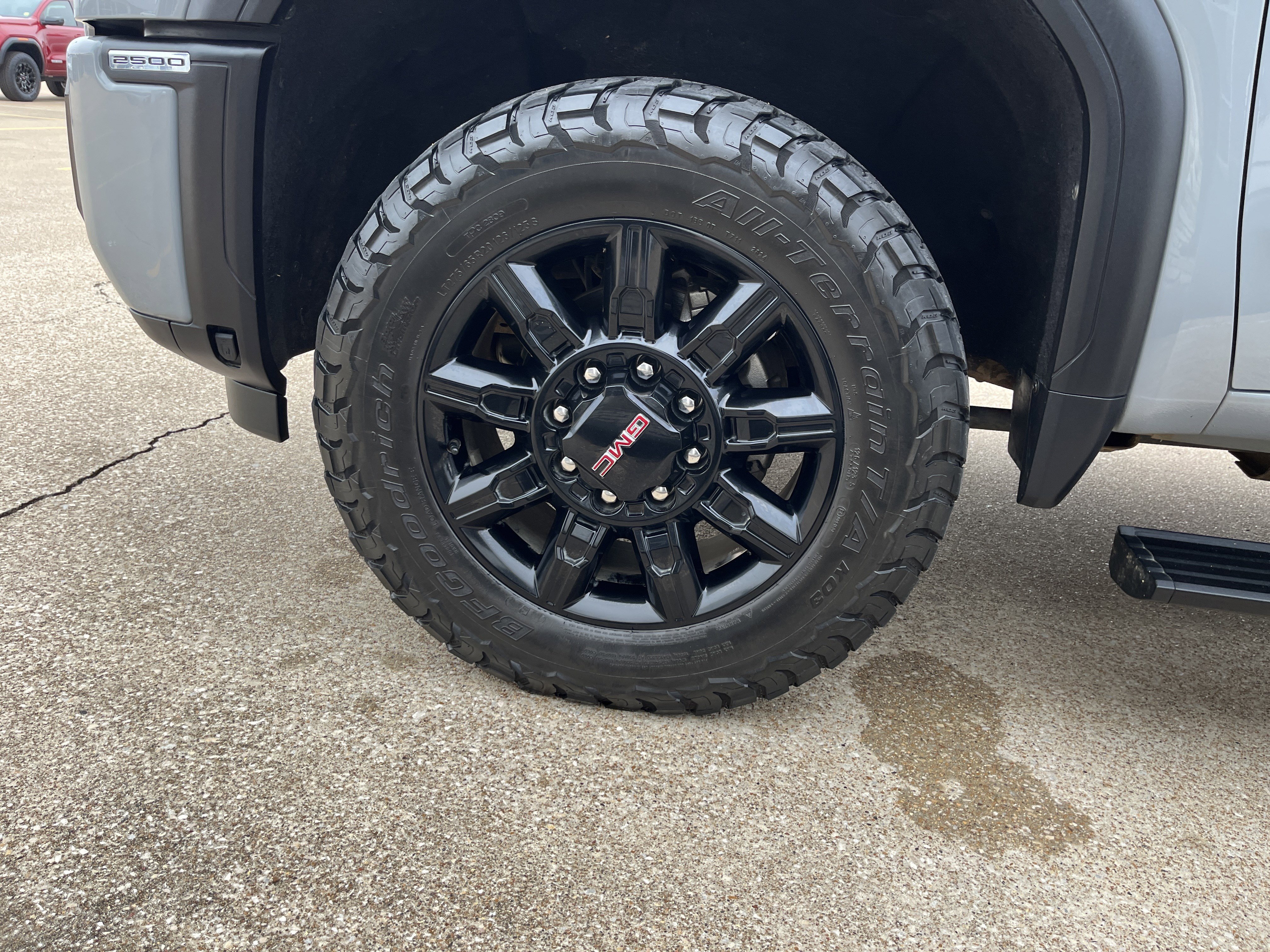 Used 2025 GMC Sierra 2500 AT4 w/ AT4 Premium Plus Package image 29