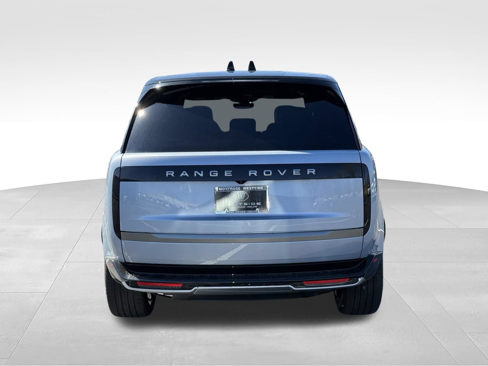 New 2026 Land Rover Range Rover Long Wheelbase SE AWD/4WD image 4