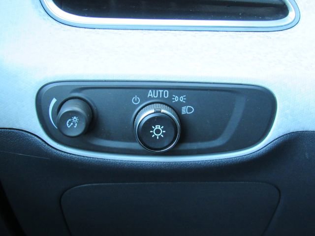 Used 2020 Chevrolet Bolt LT image 33