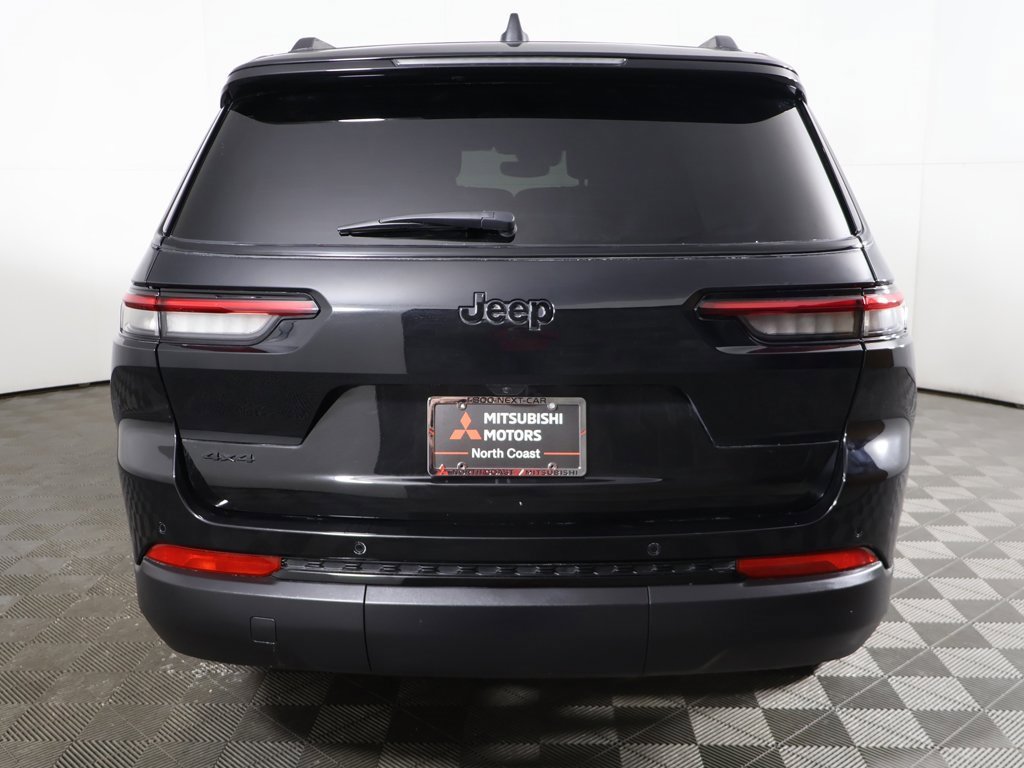 Used 2024 Jeep Grand Cherokee L Altitude image 14