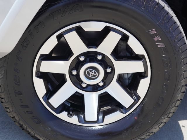 Used 2024 Toyota 4Runner TRD Off-Road Premium AWD/4WD image 13