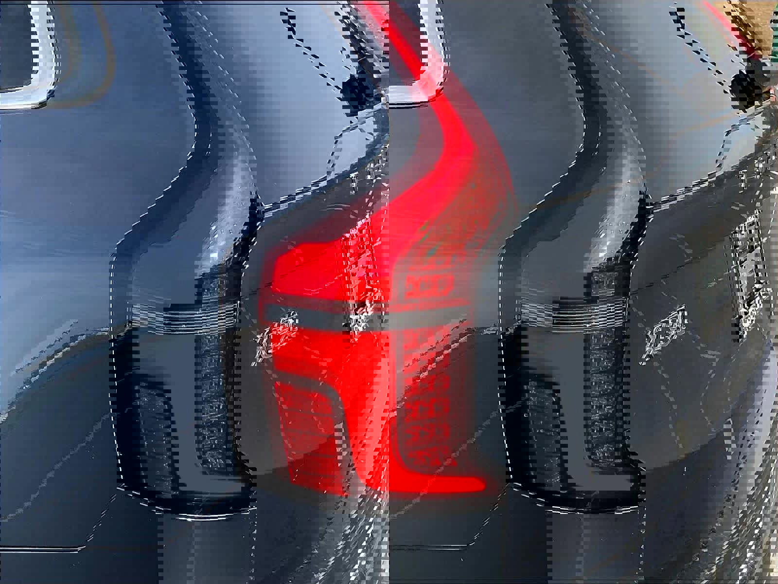 New 2026 Volvo XC90 B5 Plus w/ Protection Package image 25