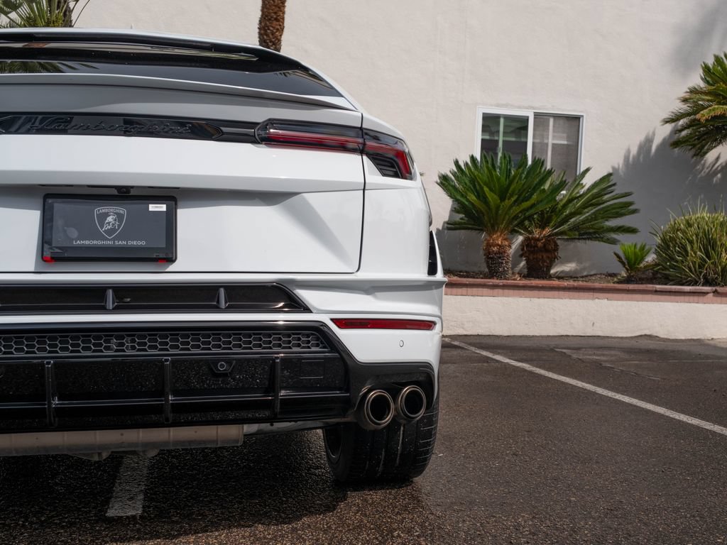 Used 2023 Lamborghini Urus S AWD/4WD image 15