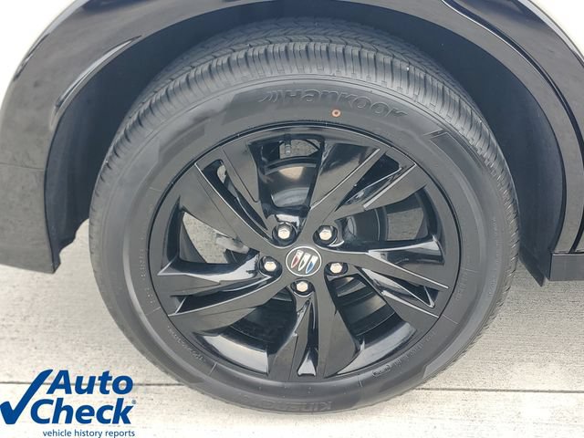Used 2024 Buick Encore GX Sport Touring w/ Advanced Technology Package FWD image 8