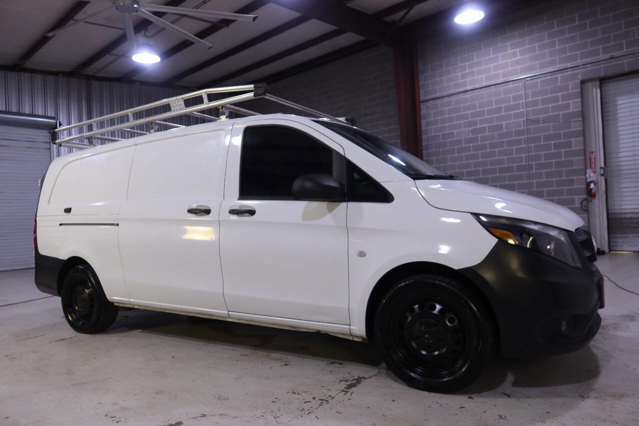 Used 2021 Mercedes-Benz Metris image 7