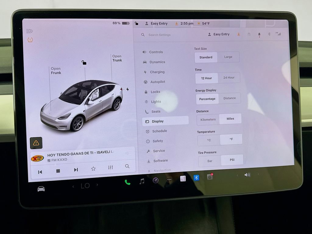 Used 2021 Tesla Model Y Long Range image 39