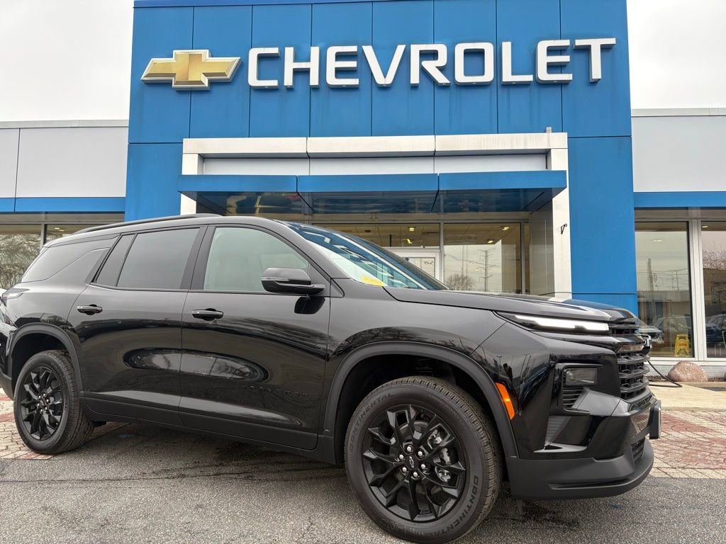 Used 2026 Chevrolet Traverse LT w/ Midnight/Sport Edition