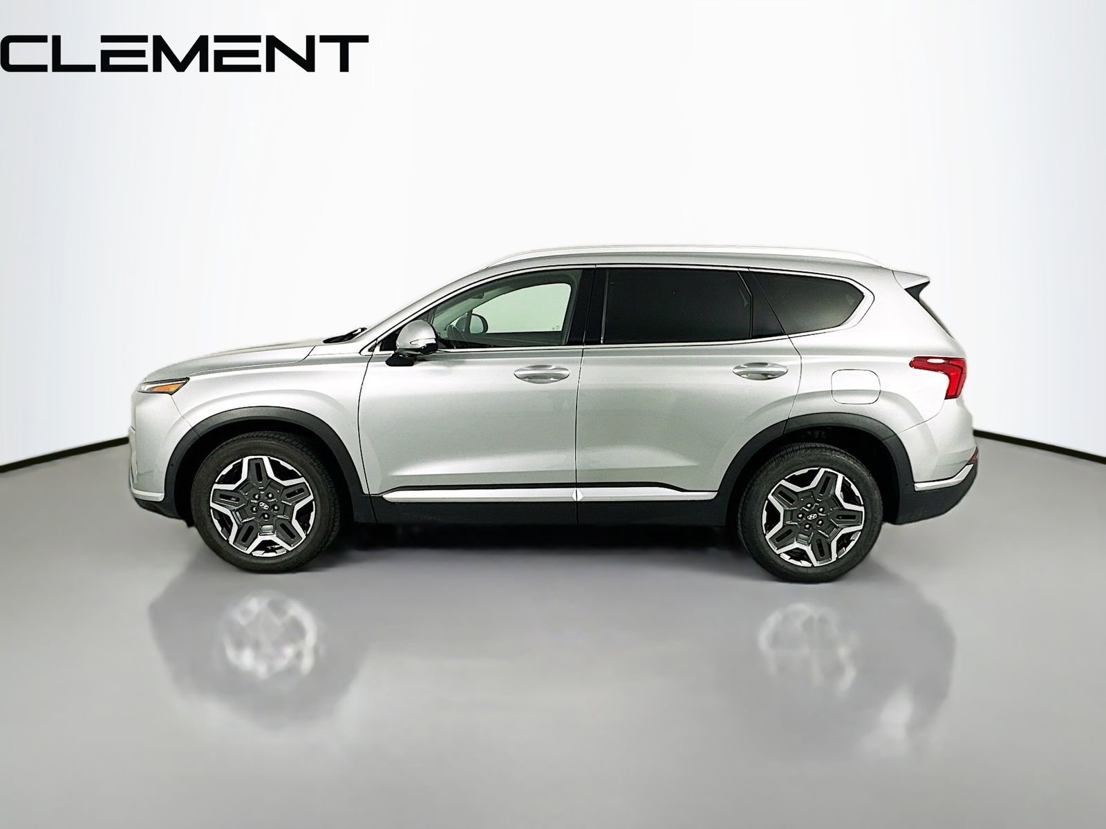 Certified 2023 Hyundai Santa Fe Limited FWD image 6