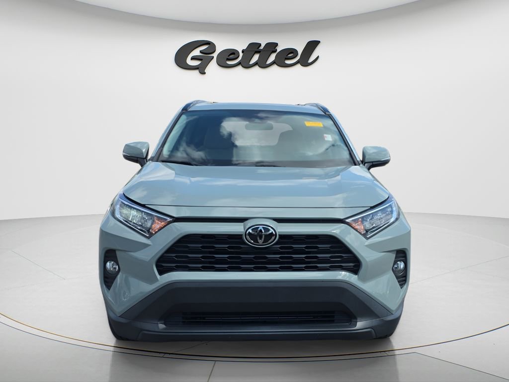 Used 2021 Toyota RAV4 XLE w/ Convenience Package FWD image 8