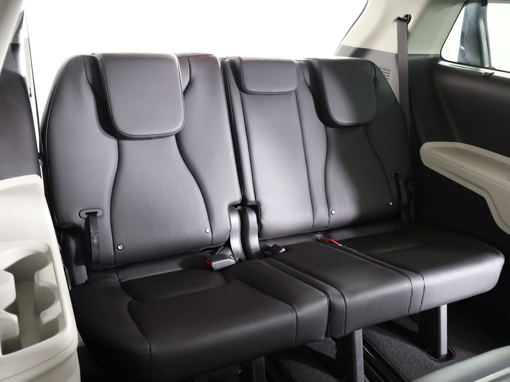 Certified 2024 Kia Carnival EX FWD image 37