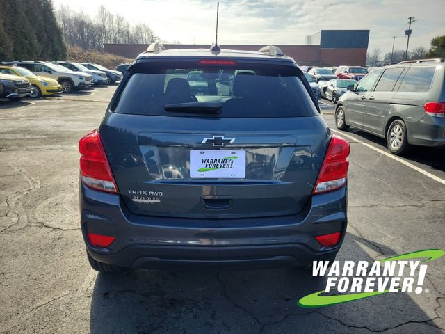 Used 2022 Chevrolet Trax LT w/ Premium Seat Package image 6