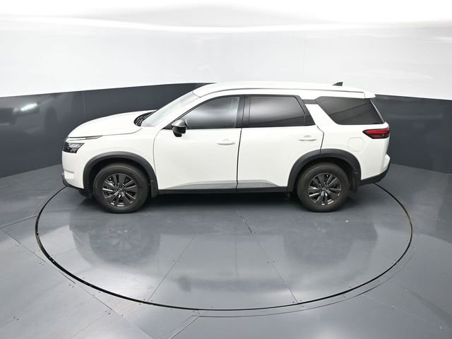 Used 2023 Nissan Pathfinder S FWD image 17