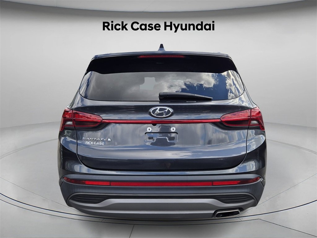 Certified 2023 Hyundai Santa Fe SE image 6