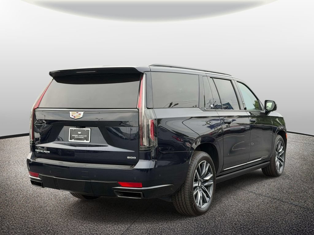 Used 2023 Cadillac Escalade ESV Sport Platinum AWD/4WD image 2