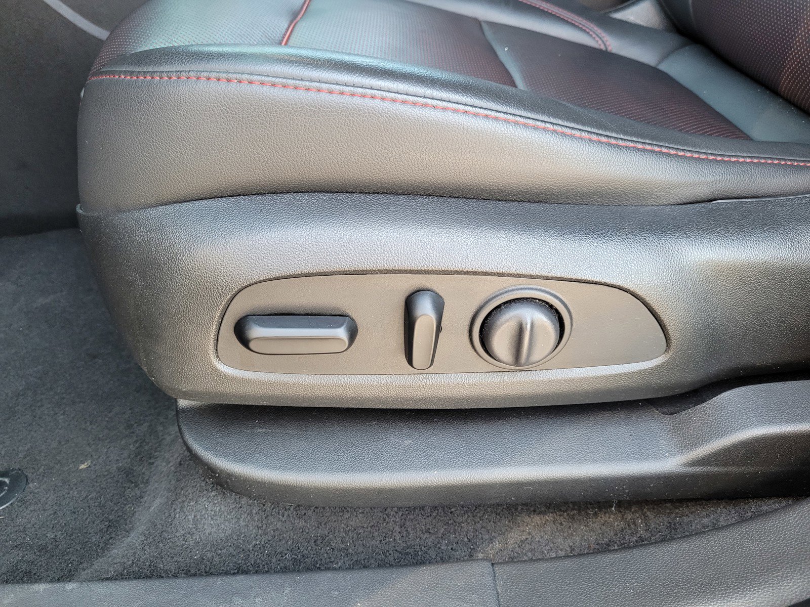 Used 2020 Chevrolet Blazer RS image 11