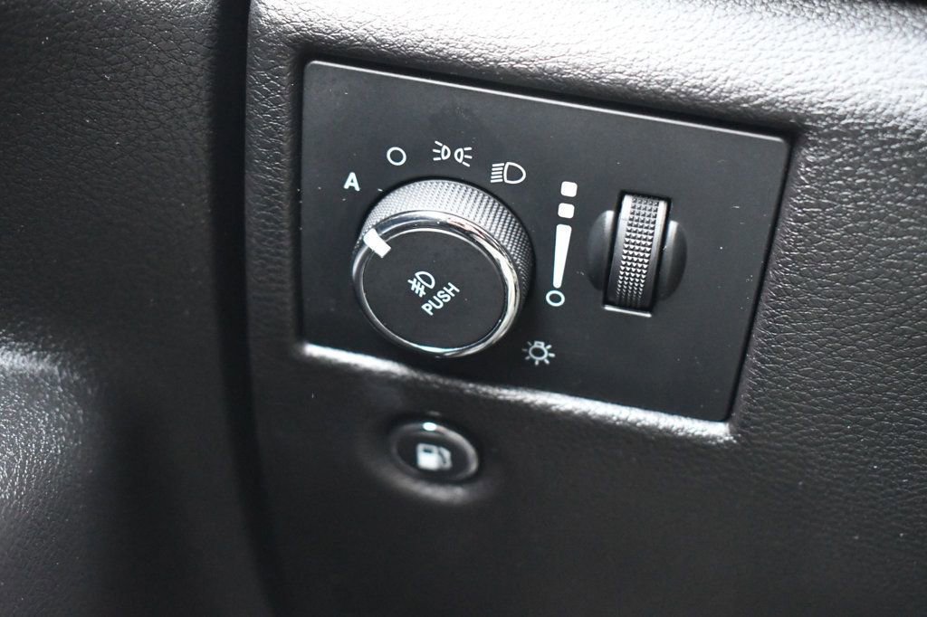 Used 2021 Jeep Grand Cherokee Limited X image 29