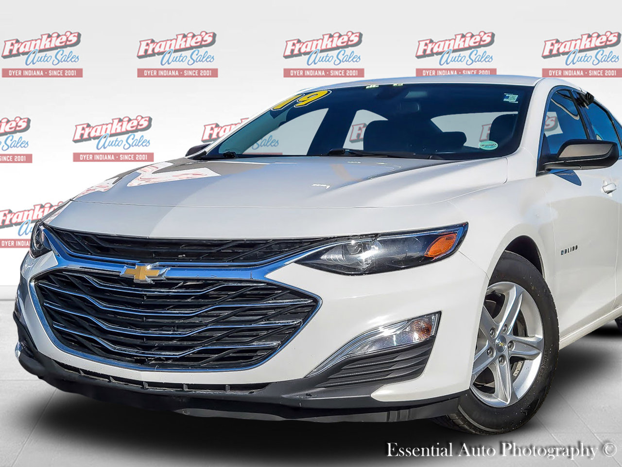 Used 2019 Chevrolet Malibu LS FWD image 2