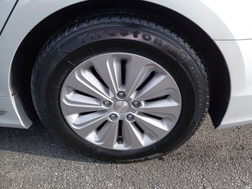 Used 2016 Hyundai Sonata SE image 16