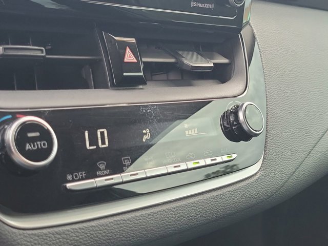 Used 2022 Toyota Corolla LE image 28