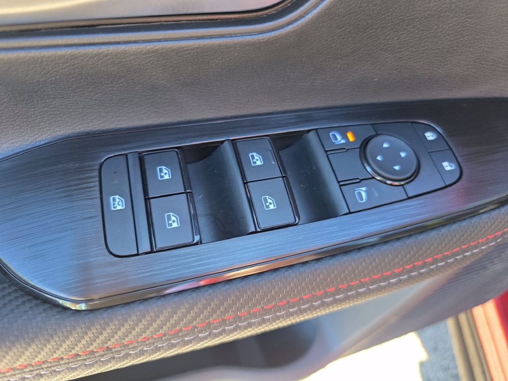 New 2027 Nissan Kicks SR w/ SR Premium Package FWD image 19