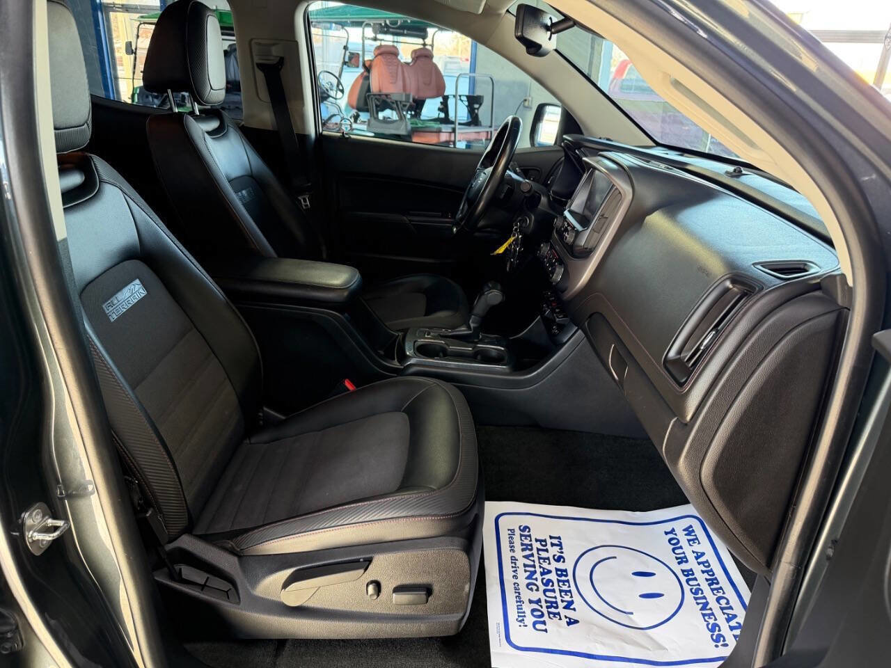 Used 2015 GMC Canyon SLE image 19