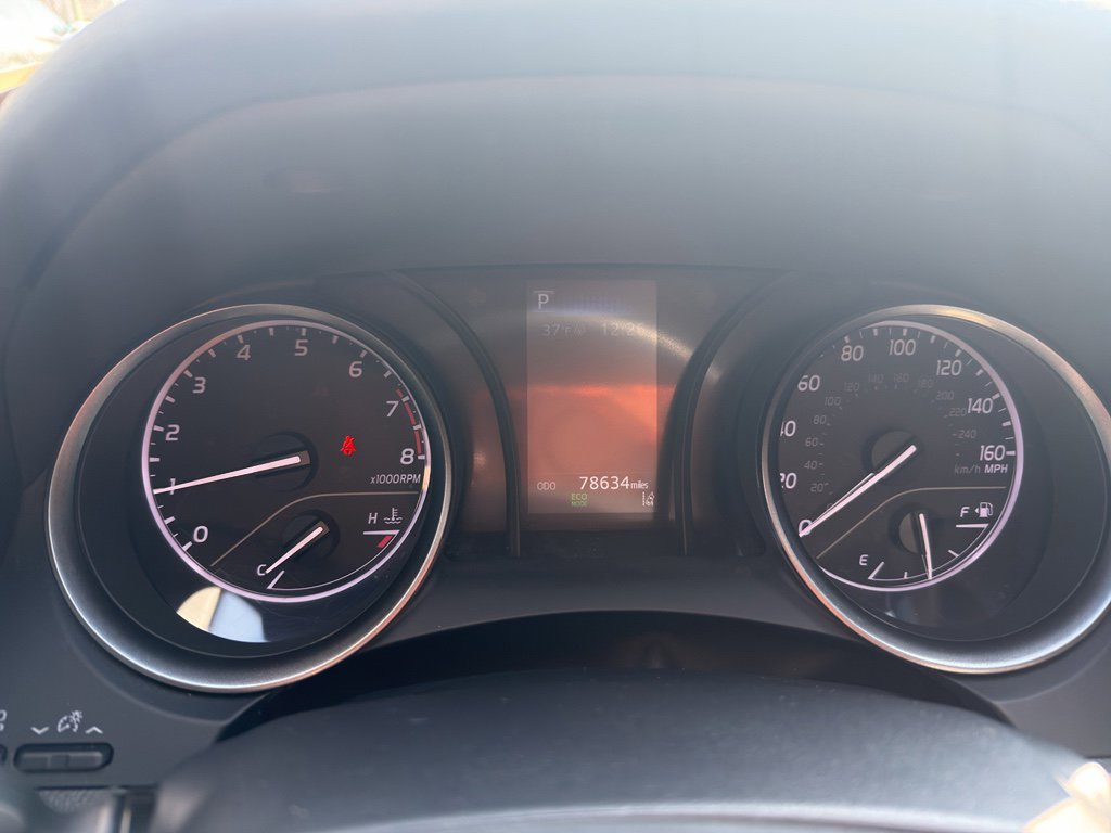 Used 2023 Toyota Camry SE image 11