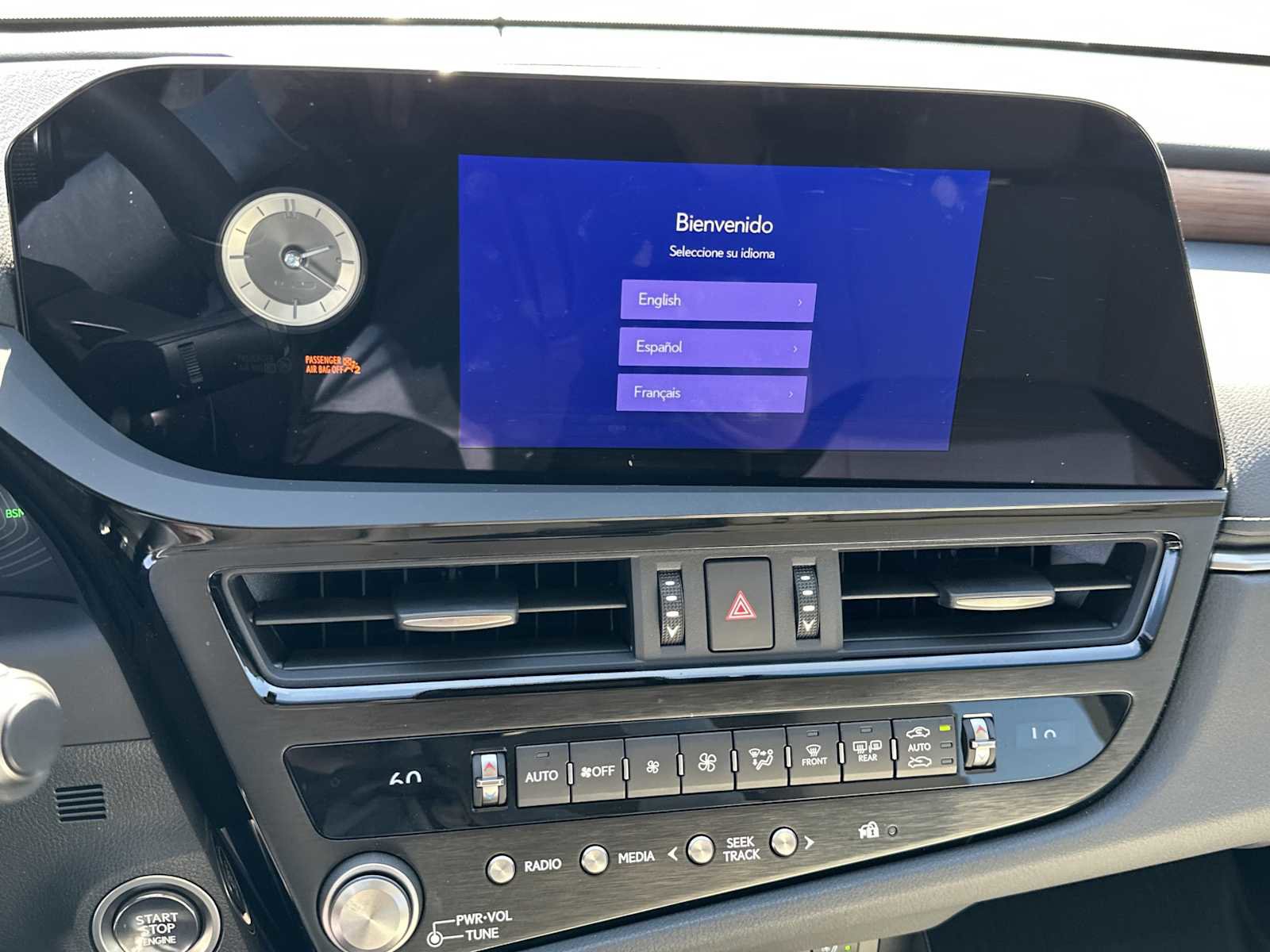 Used 2025 Lexus ES 350 w/ Premium Package image 17