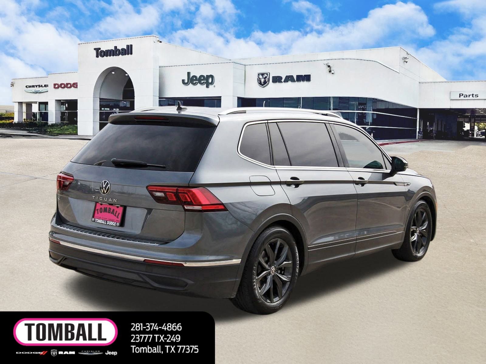 Used 2024 Volkswagen Tiguan SE w/ MDO Package, Three-Row image 7