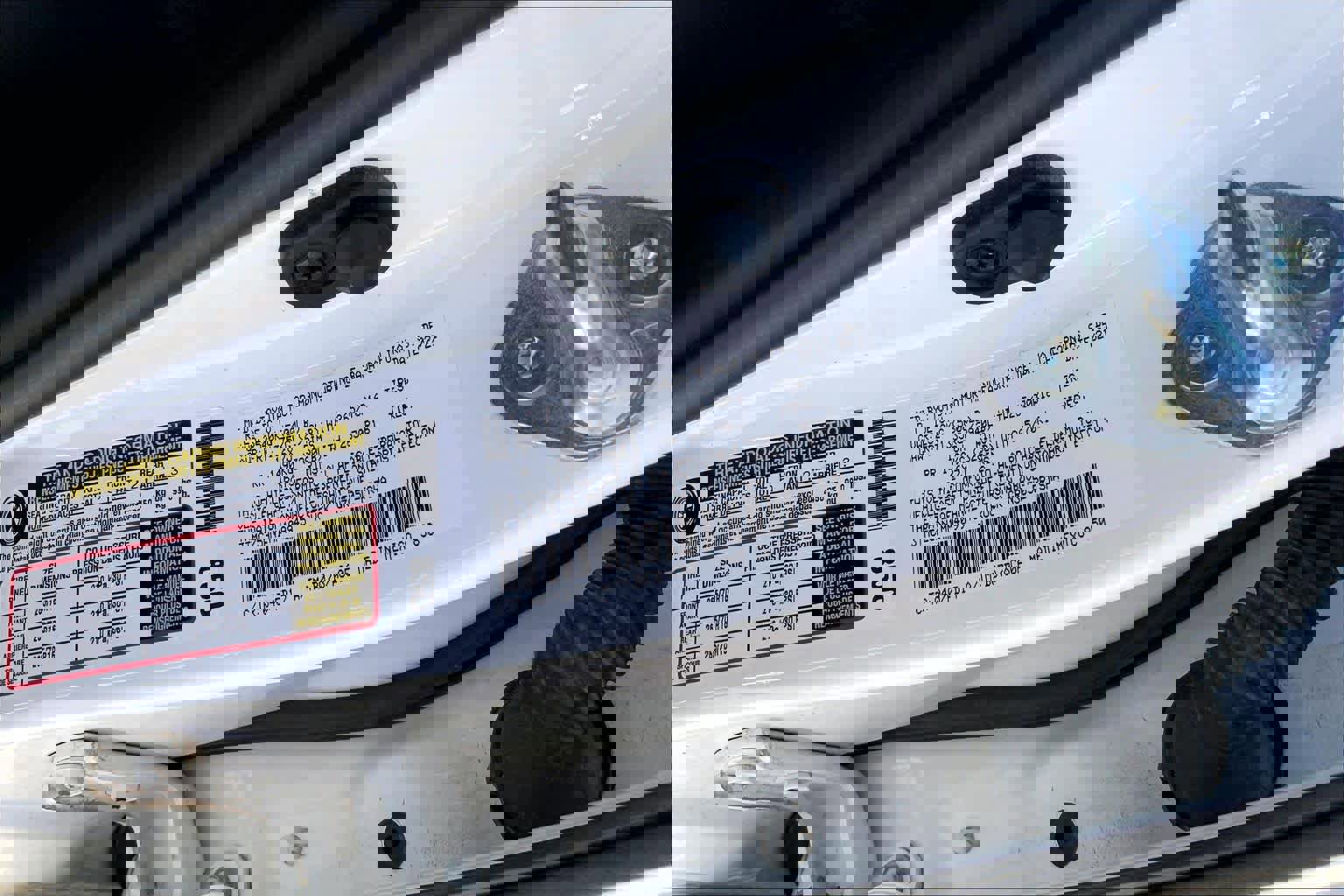 Used 2021 Toyota Tacoma TRD Off-Road w/ Technology Package AWD/4WD image 34