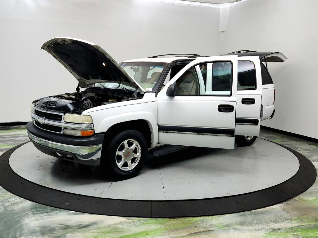 Used 2001 Chevrolet Suburban LS w/ LS Preferred Equipment Group RWD image 9