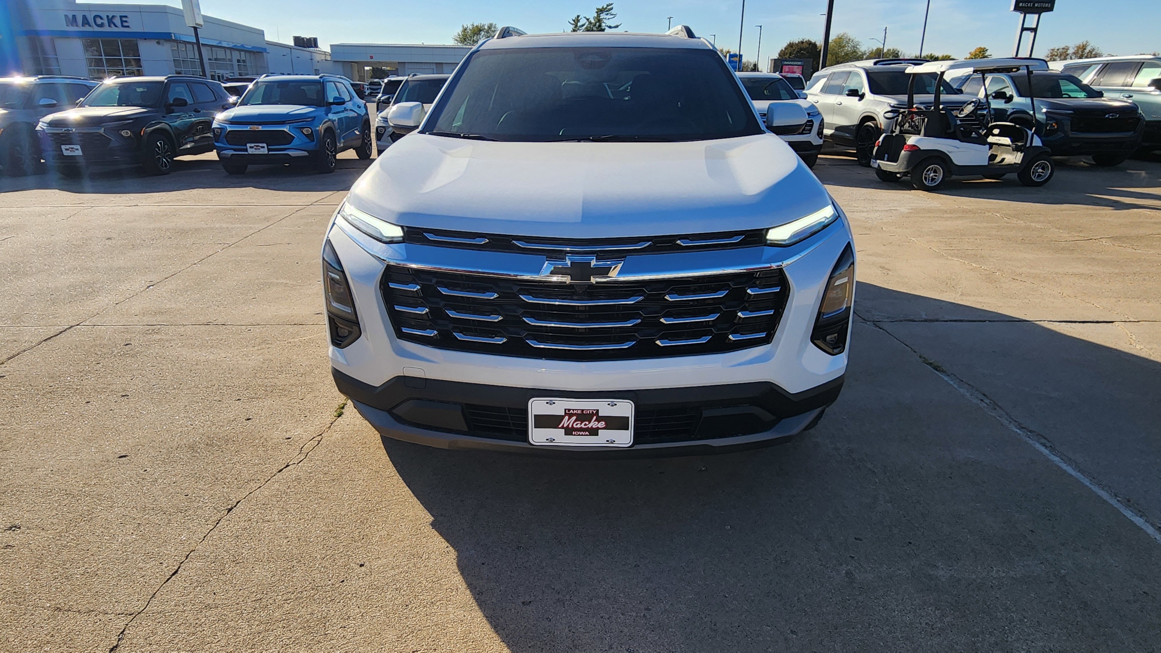 New 2026 Chevrolet Equinox LT w/ Convenience Package II image 2