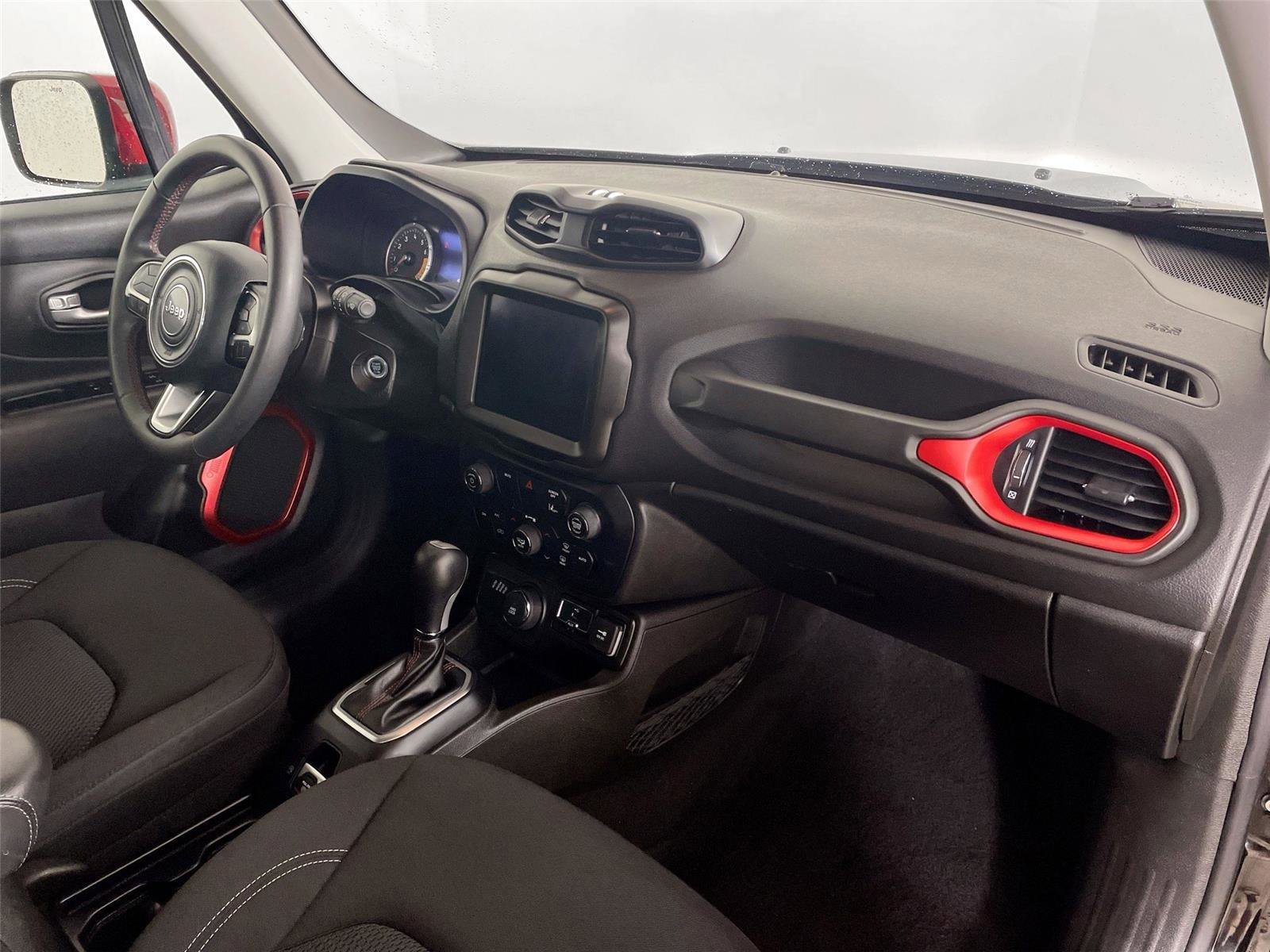 Used 2023 Jeep Renegade Latitude AWD/4WD image 27