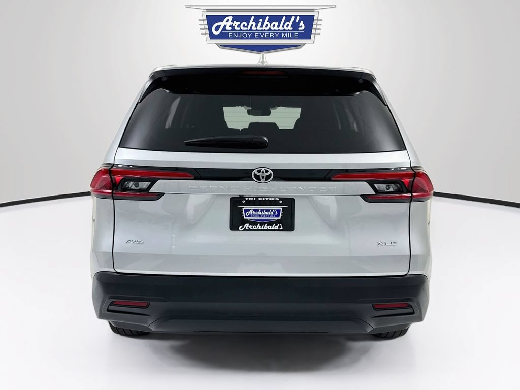 Used 2024 Toyota Grand Highlander AWD image 7