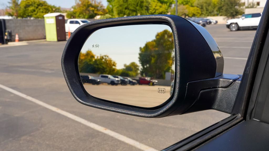 New 2026 GMC Acadia AT4 image 12