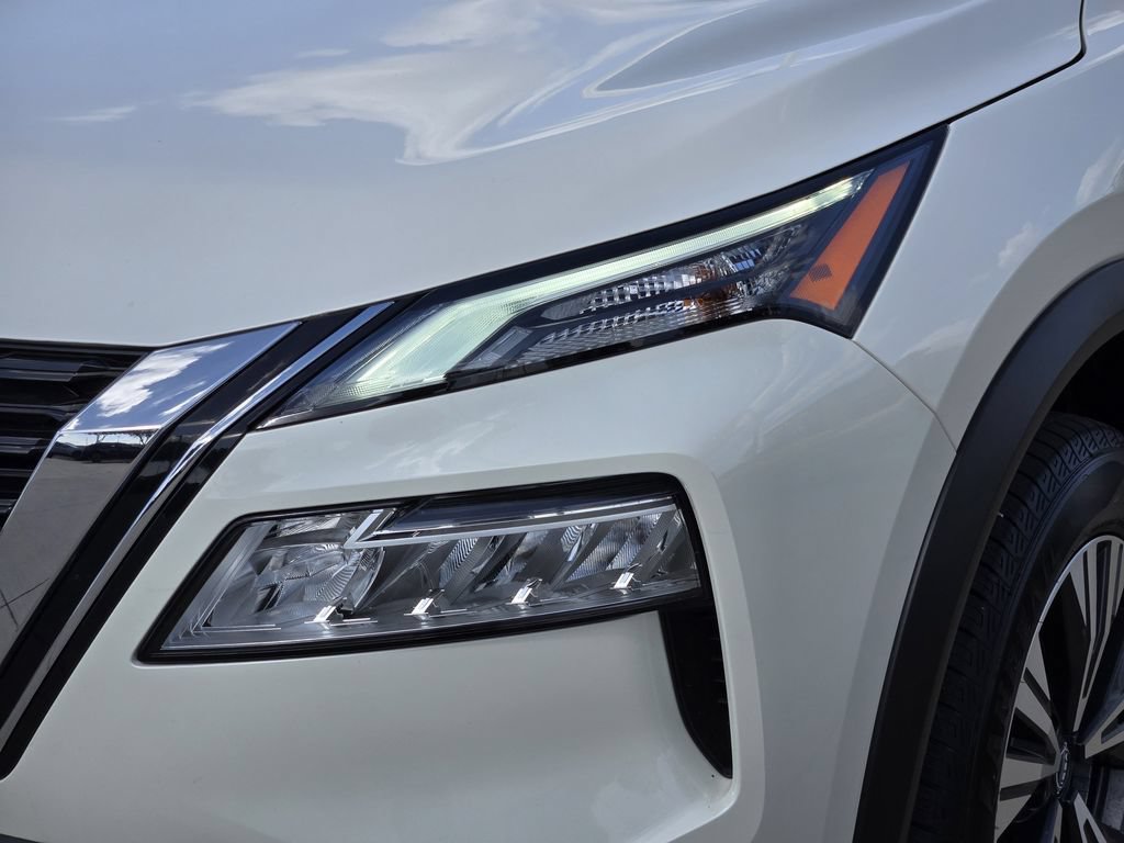 Used 2023 Nissan Rogue SV AWD/4WD image 6