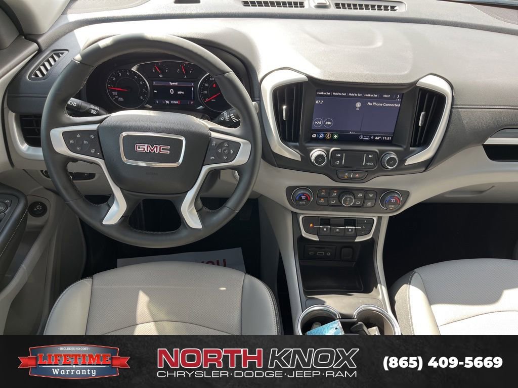 Used 2024 GMC Terrain SLT AWD/4WD image 12