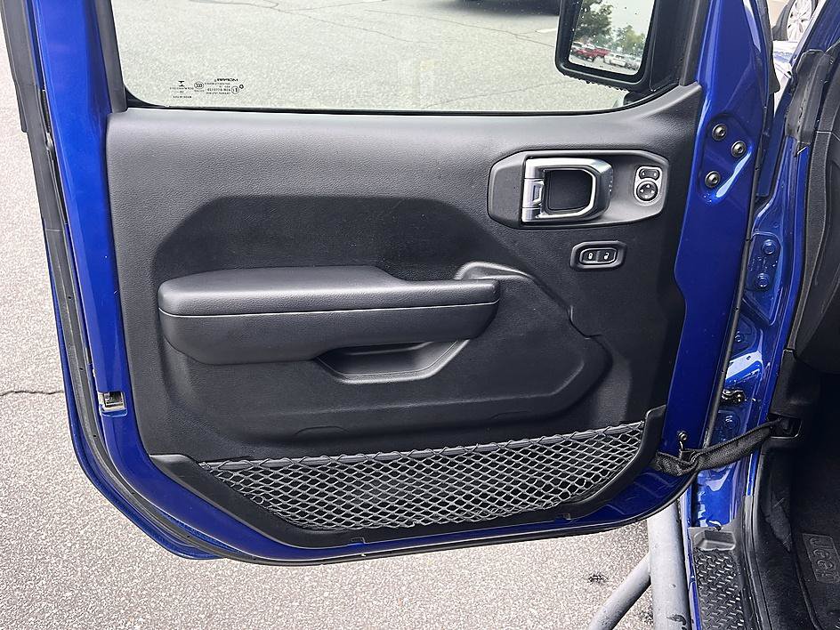 Used 2018 Jeep Wrangler Unlimited Sport S AWD/4WD image 19