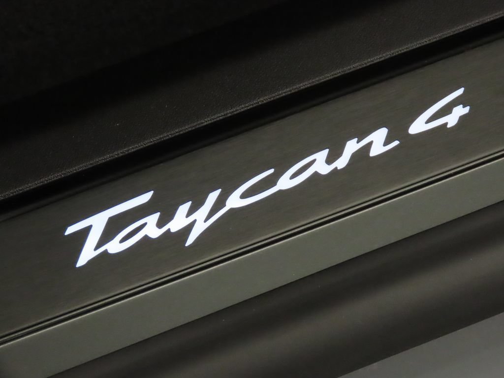 New 2026 Porsche Taycan RWD image 40
